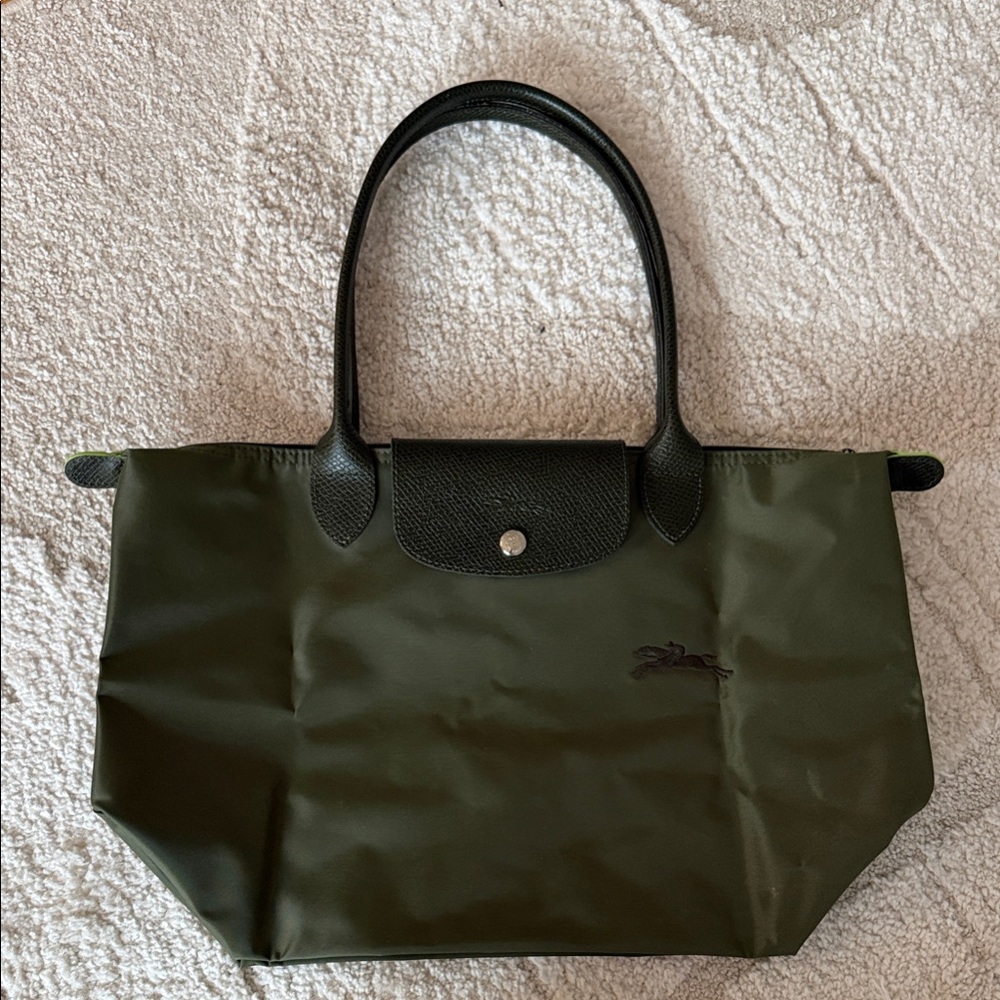 Longchamp le pliage in green 
Size Small with long straps